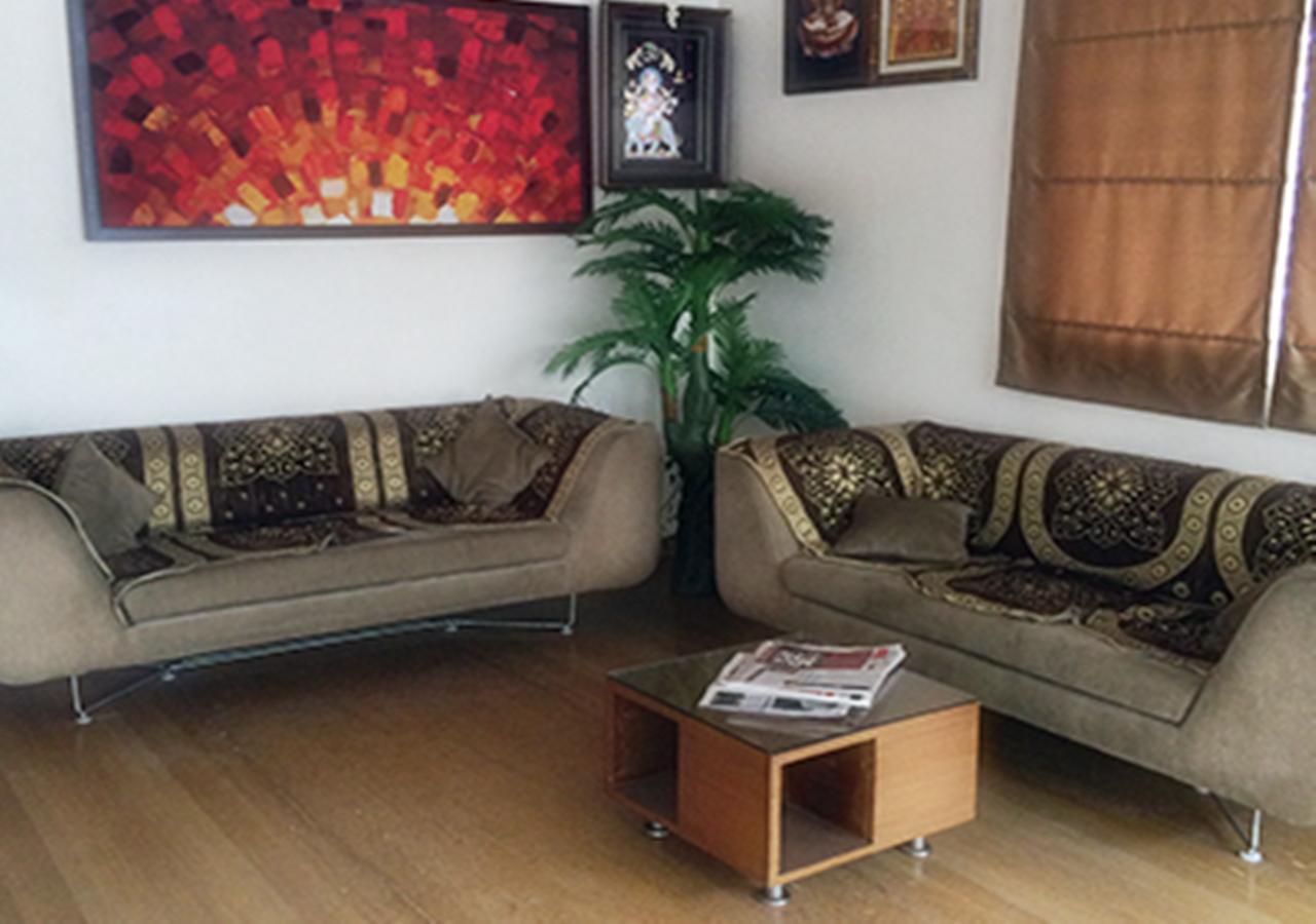 Hotel Holiday Home Bangalore Exterior foto