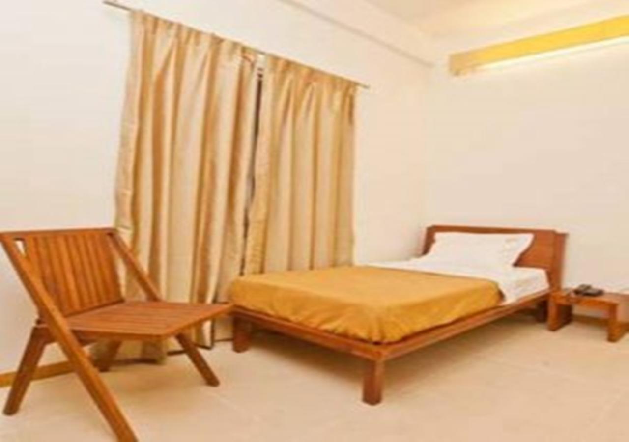 Hotel Holiday Home Bangalore Exterior foto